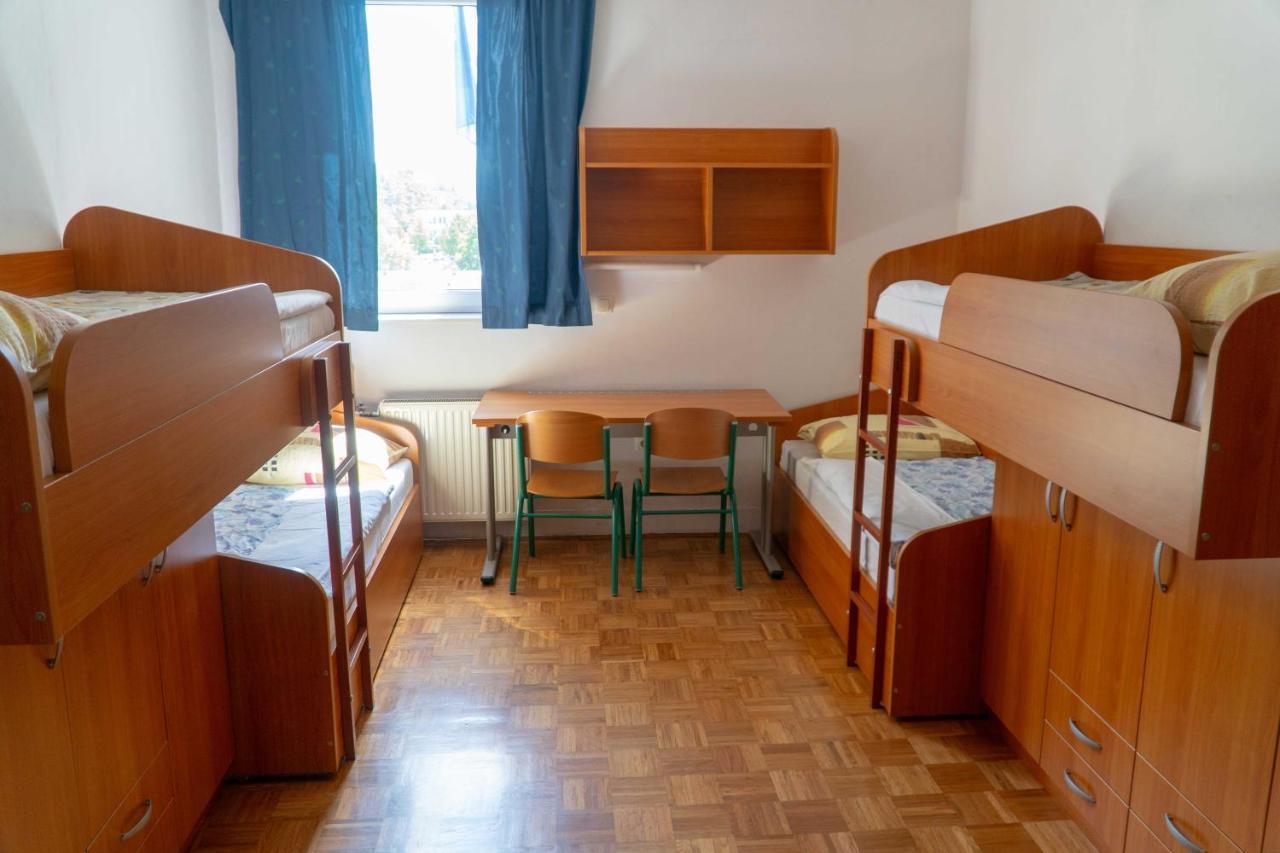 Dijaski Dom Bezigrad Ljubljana Hostel Екстериор снимка