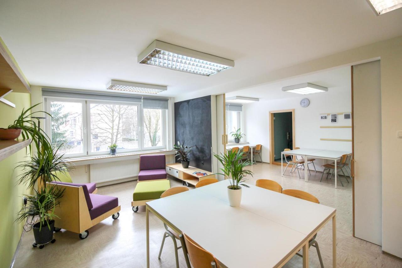 Dijaski Dom Bezigrad Ljubljana Hostel Екстериор снимка